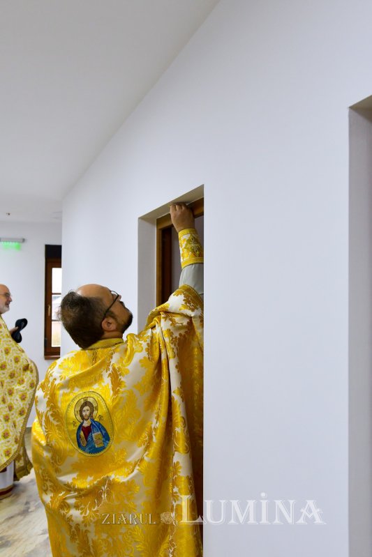 Înnoire și binecuvântare la hramul Parohiei „Șerban Vodă” din București 277138