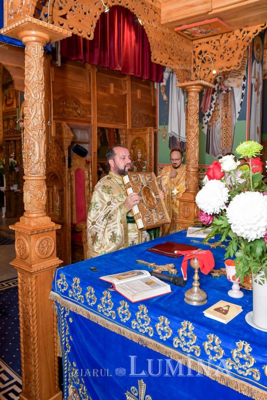 Înnoire și binecuvântare la hramul Parohiei „Șerban Vodă” din București 277144