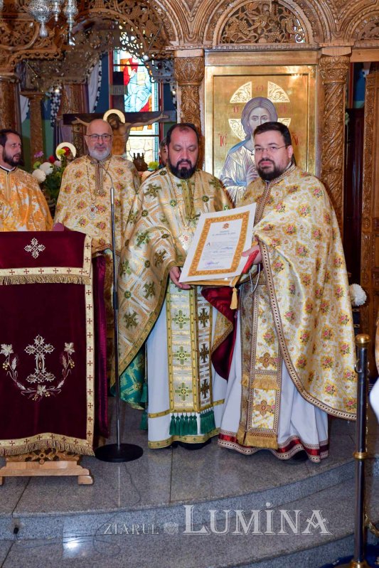 Înnoire și binecuvântare la hramul Parohiei „Șerban Vodă” din București 277155