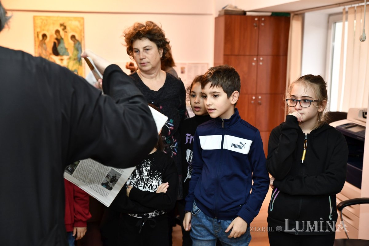 „Școala altfel” în redacția „Ziarului Lumina” 277800