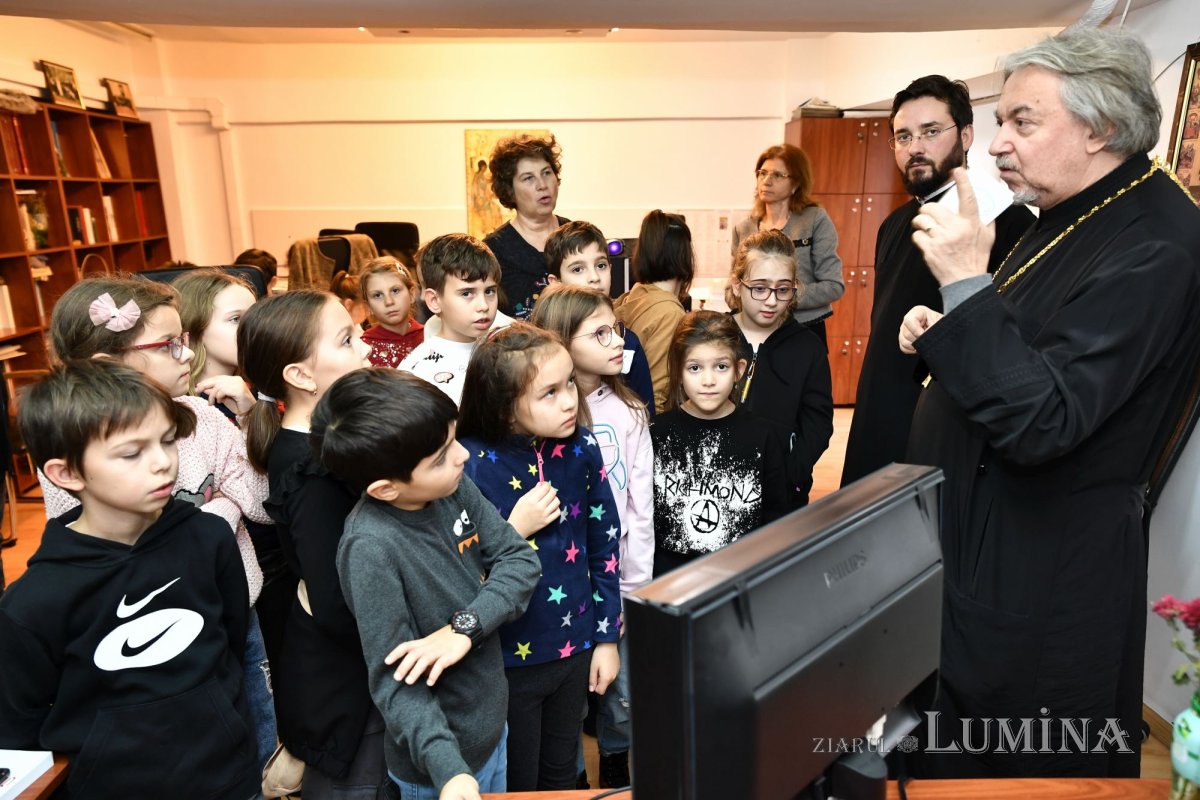 „Școala altfel” în redacția „Ziarului Lumina” 277810