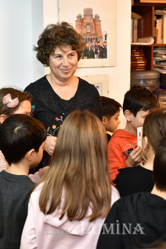 „Școala altfel” în redacția „Ziarului Lumina” 277811