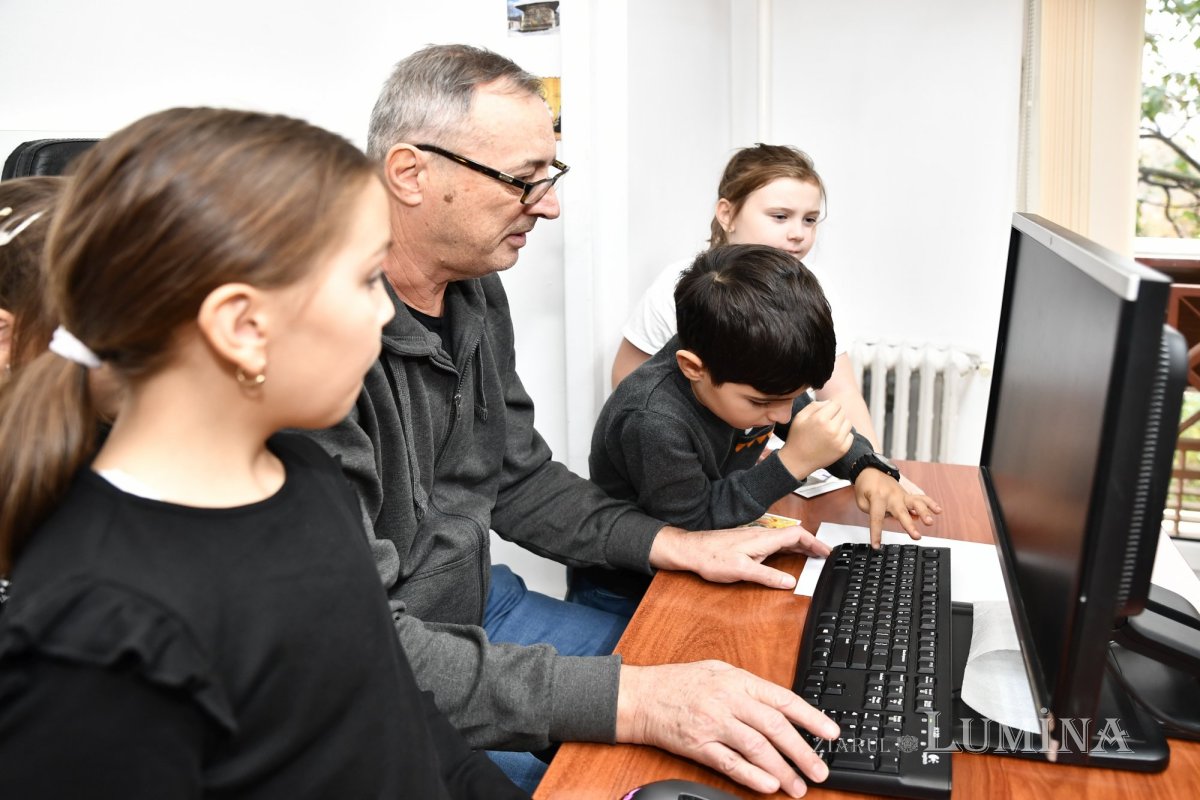 „Școala altfel” în redacția „Ziarului Lumina” 277814