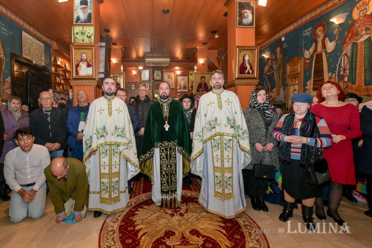 Cinstirea Sfântului Antonie de la Iezerul Vâlcii în biserica sa din Capitală 277988