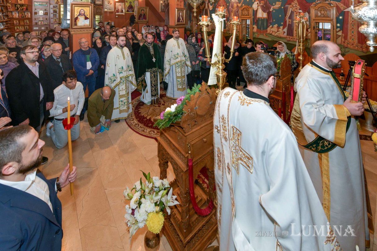 Cinstirea Sfântului Antonie de la Iezerul Vâlcii în biserica sa din Capitală 277990