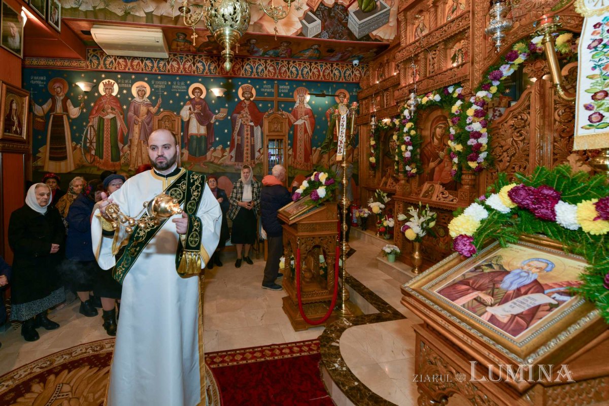 Cinstirea Sfântului Antonie de la Iezerul Vâlcii în biserica sa din Capitală 277992