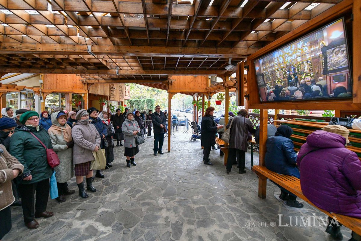 Cinstirea Sfântului Antonie de la Iezerul Vâlcii în biserica sa din Capitală 277995