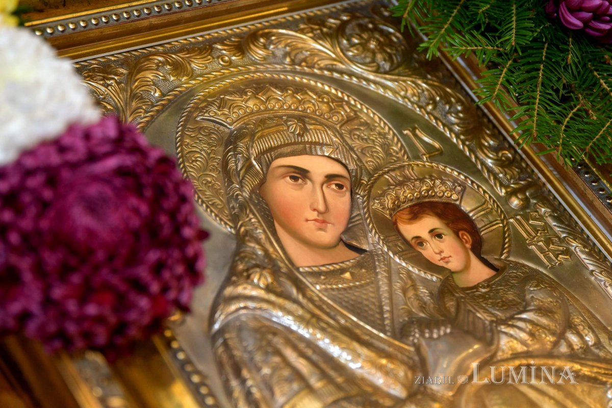 Cinstirea Sfântului Antonie de la Iezerul Vâlcii în biserica sa din Capitală 278001