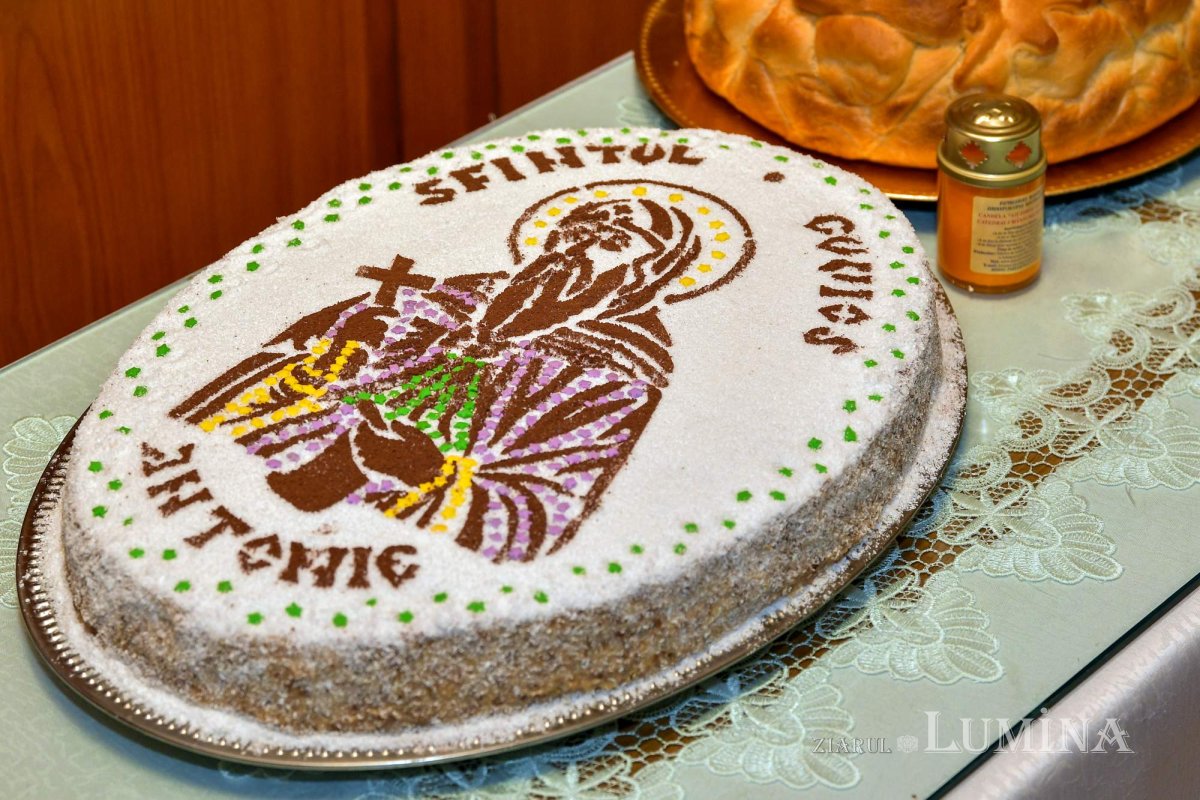 Cinstirea Sfântului Antonie de la Iezerul Vâlcii în biserica sa din Capitală 278010