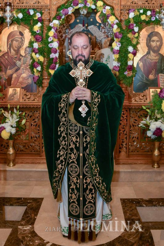 Cinstirea Sfântului Antonie de la Iezerul Vâlcii în biserica sa din Capitală 278025