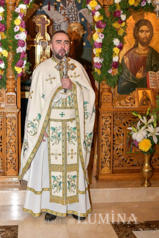 Cinstirea Sfântului Antonie de la Iezerul Vâlcii în biserica sa din Capitală 278034