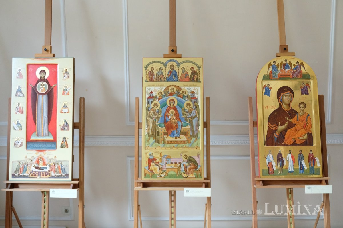 Expoziția „Icoana ortodoxă - lumina credinței” la Muzeul Satului din București 278112