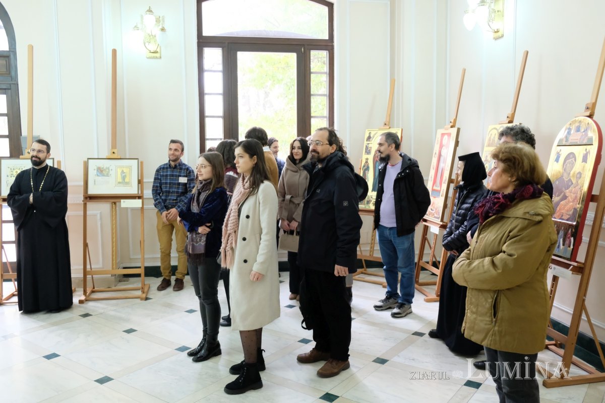 Expoziția „Icoana ortodoxă - lumina credinței” la Muzeul Satului din București 278122