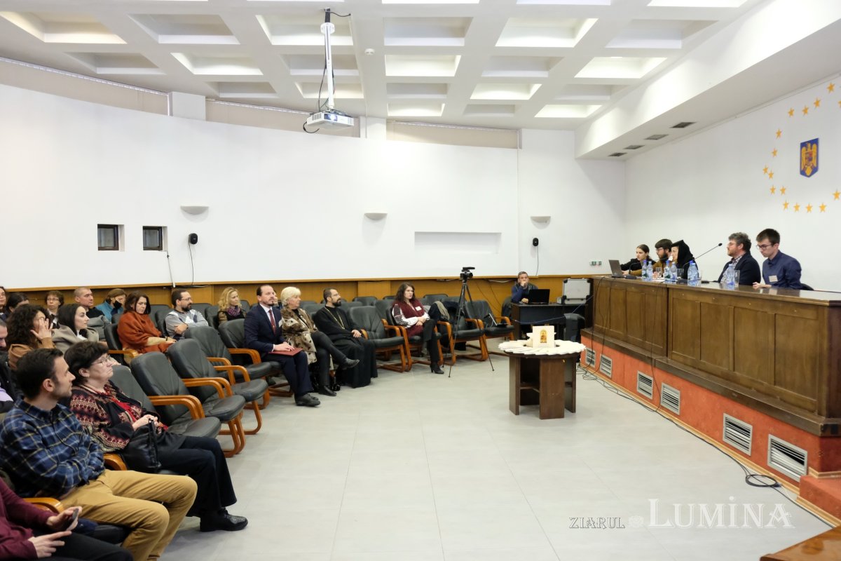 Expoziția „Icoana ortodoxă - lumina credinței” la Muzeul Satului din București 278128