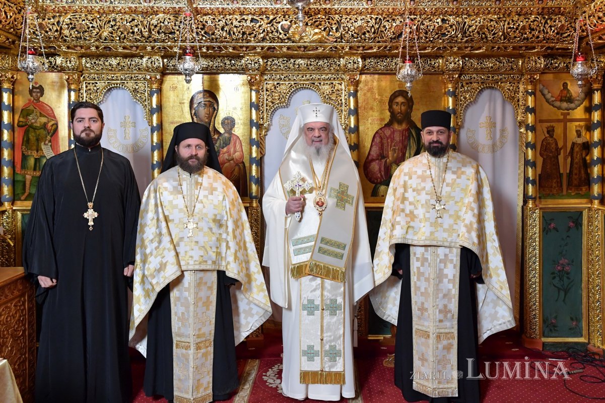 Patriarhul României a sfințit o raclă nouă pentru moaștele unui sfânt imnograf 278151