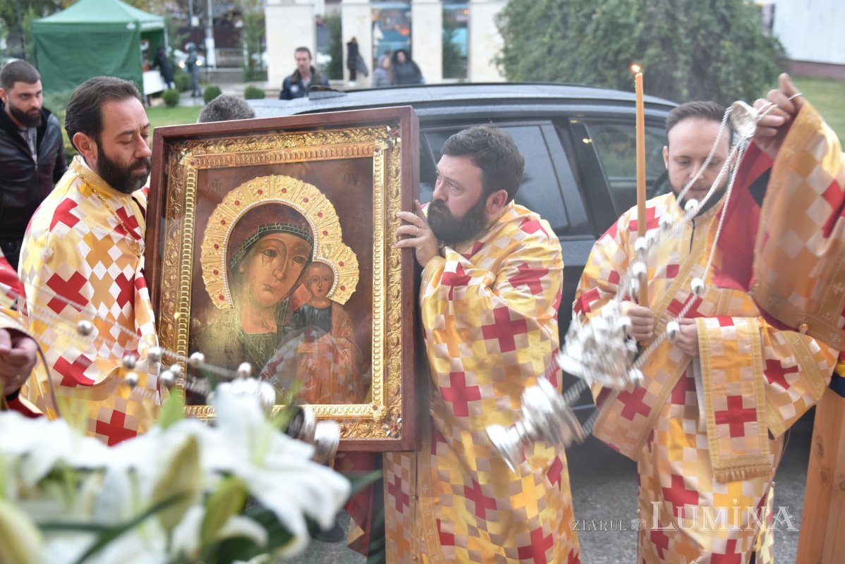 Icoana Maicii Domnului „Siriaca” a ajuns în București 278696