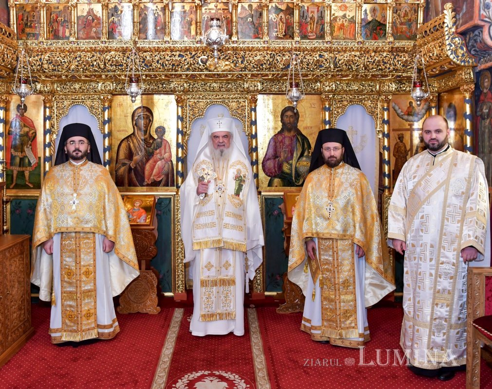 Cinstire adusă Ocrotitorului României la Paraclisul Reședinței Patriarhale 278891
