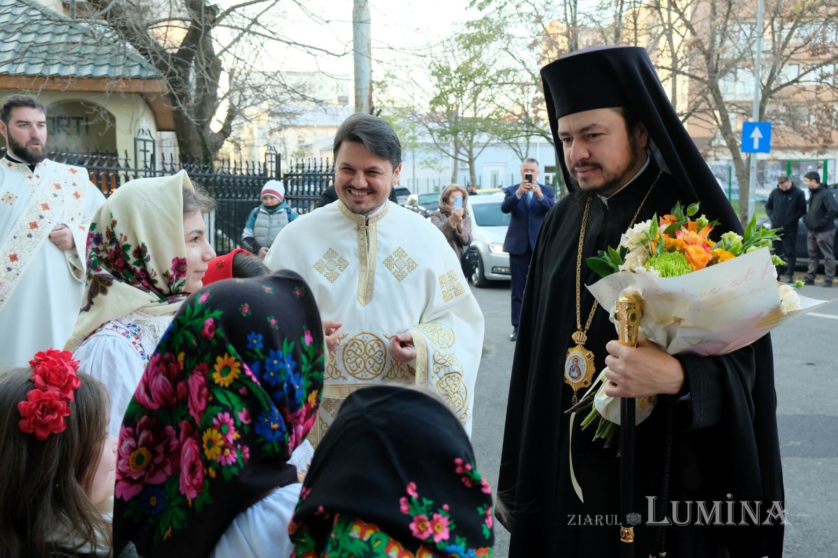 Înnoire la Biserica „Sfântul Nicolae”-Vlădica din Capitală 278933