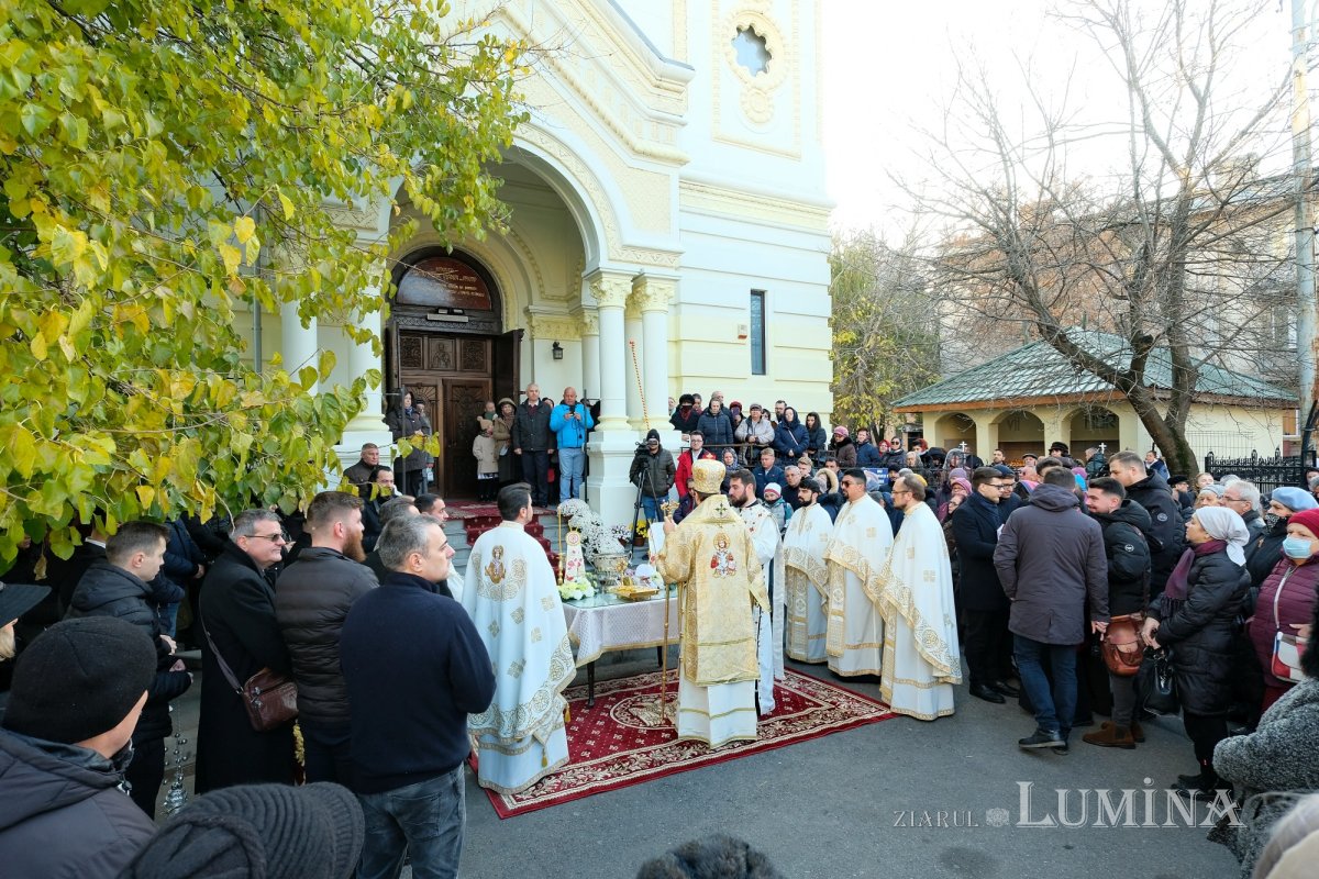 Înnoire la Biserica „Sfântul Nicolae”-Vlădica din Capitală 278945