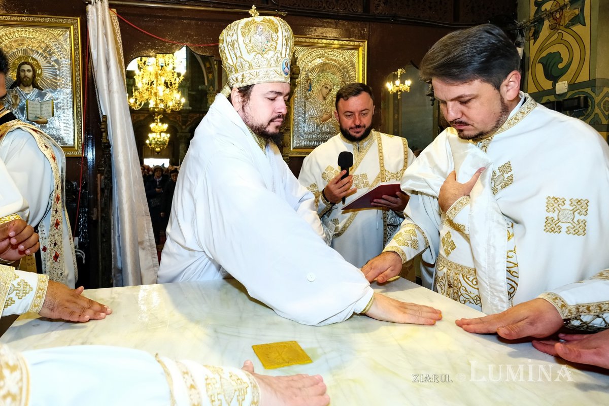 Înnoire la Biserica „Sfântul Nicolae”-Vlădica din Capitală 278962