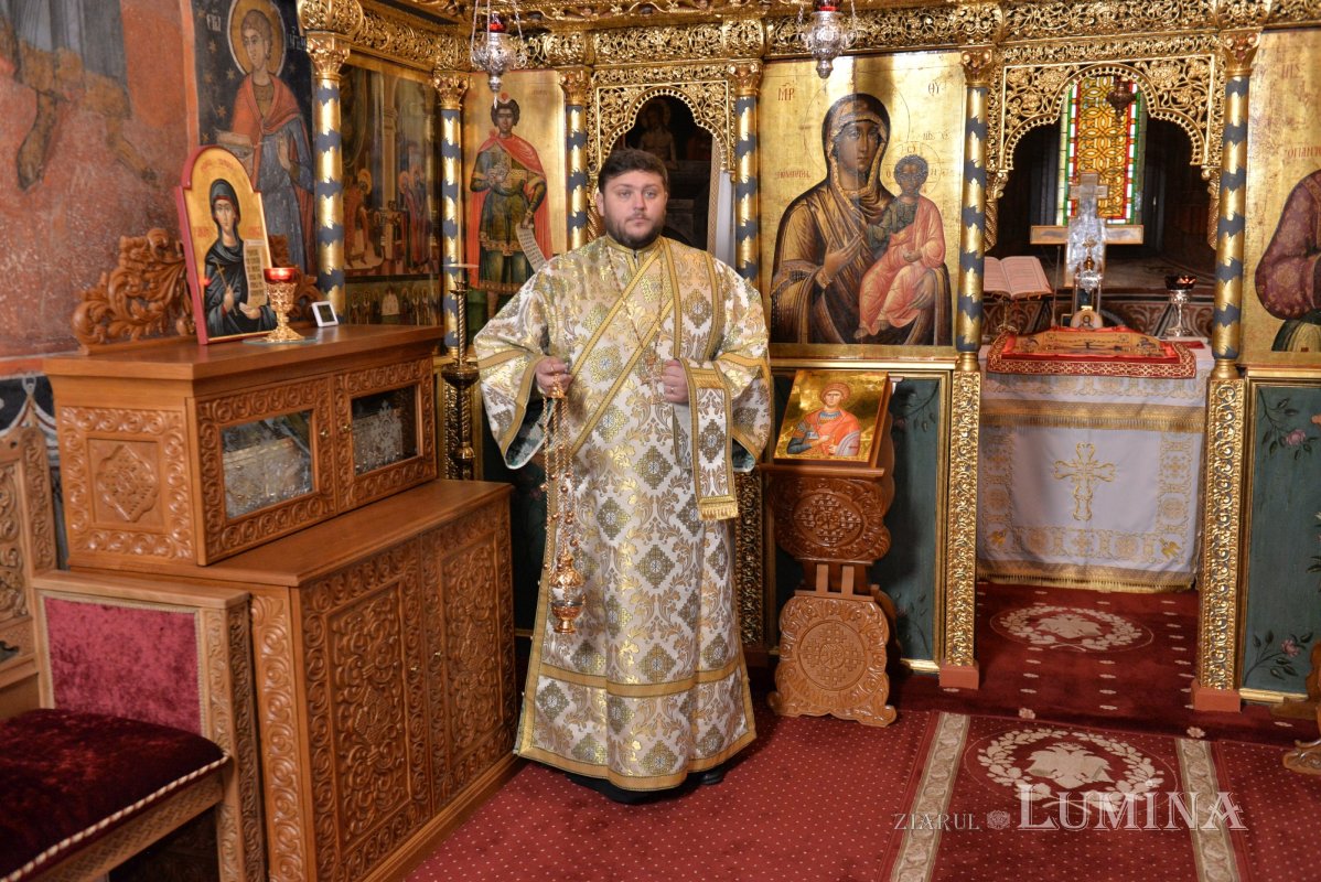 „Iisus Hristos dăruiește lumină sufletului și trupului” 279235