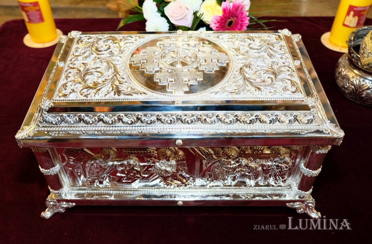 Moaștele Sfântului Pantelimon la Centrul de recuperare al Parohiei Mavrogheni 279245