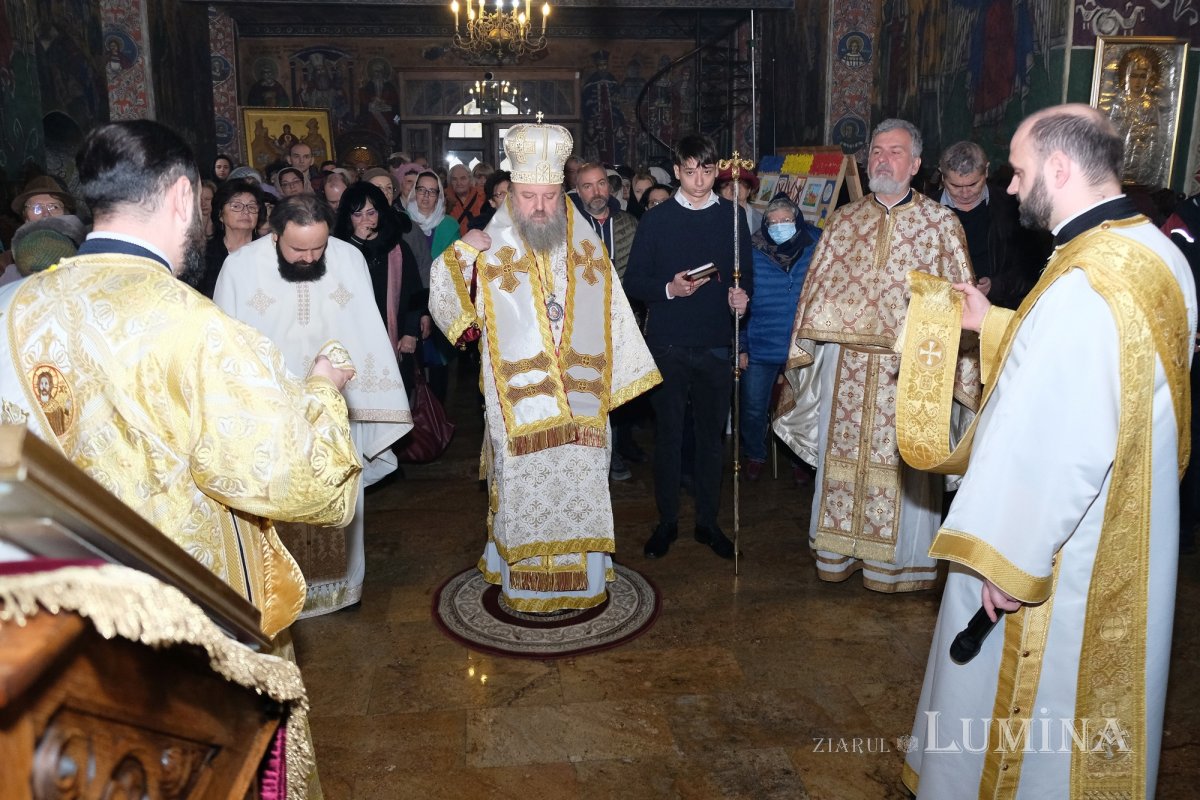 Moaștele Sfântului Pantelimon la Centrul de recuperare al Parohiei Mavrogheni 279263