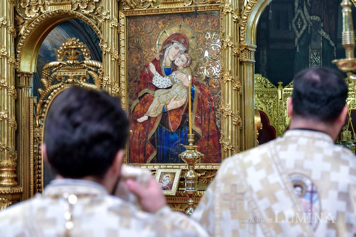 Prăznuirea Arhiepiscopului Mirei Lichiei pe Dealul Patriarhiei 279800