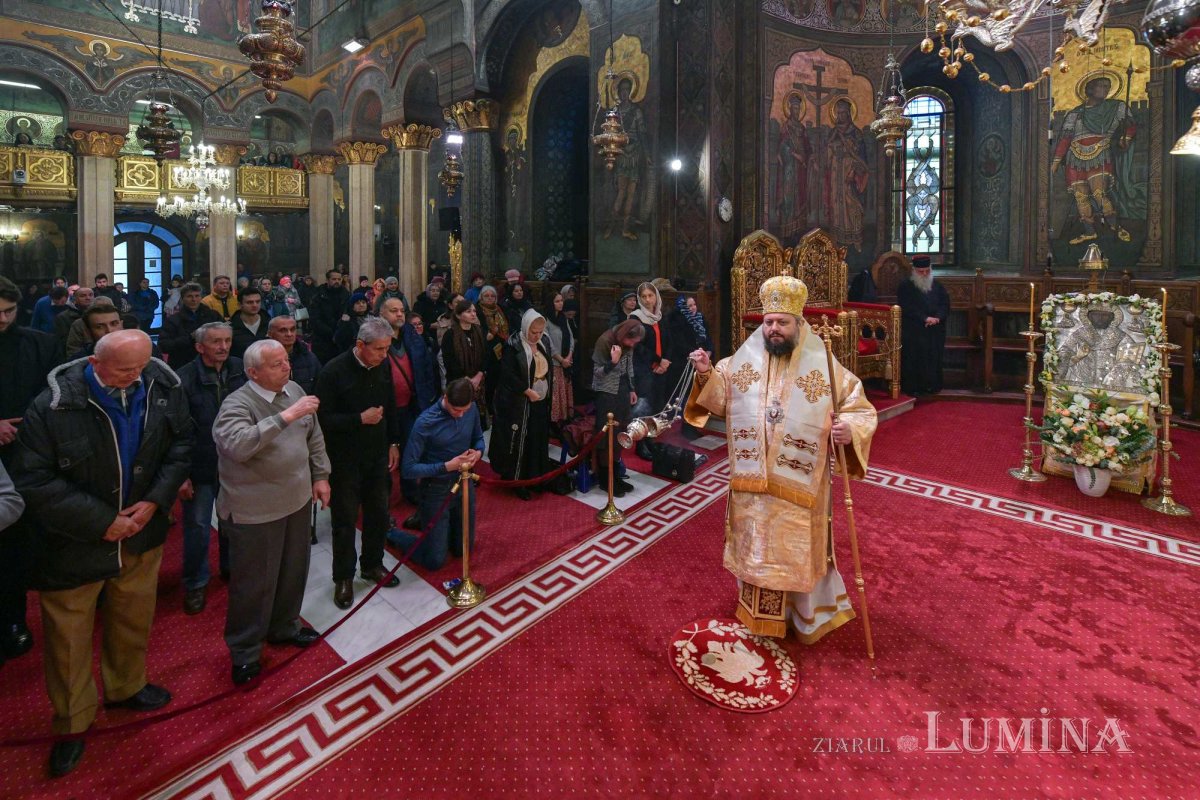 Prăznuirea Arhiepiscopului Mirei Lichiei pe Dealul Patriarhiei 279830
