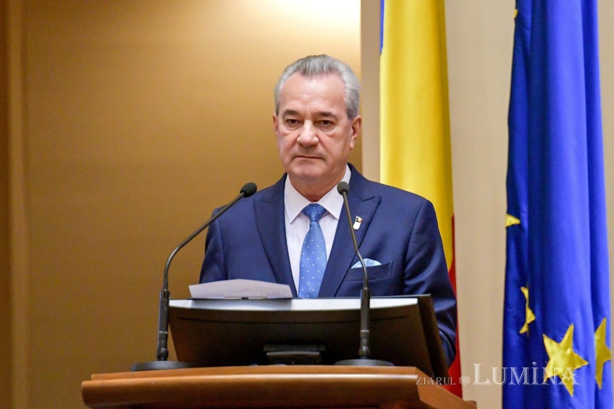 Emisiune numismatică dedicată centenarului Muzeului Militar Naţional 280013