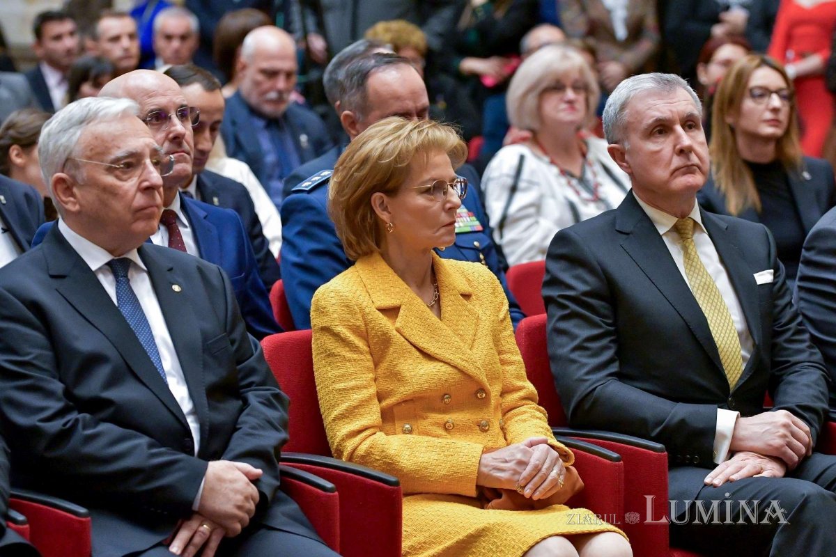 Emisiune numismatică dedicată centenarului Muzeului Militar Naţional 280023