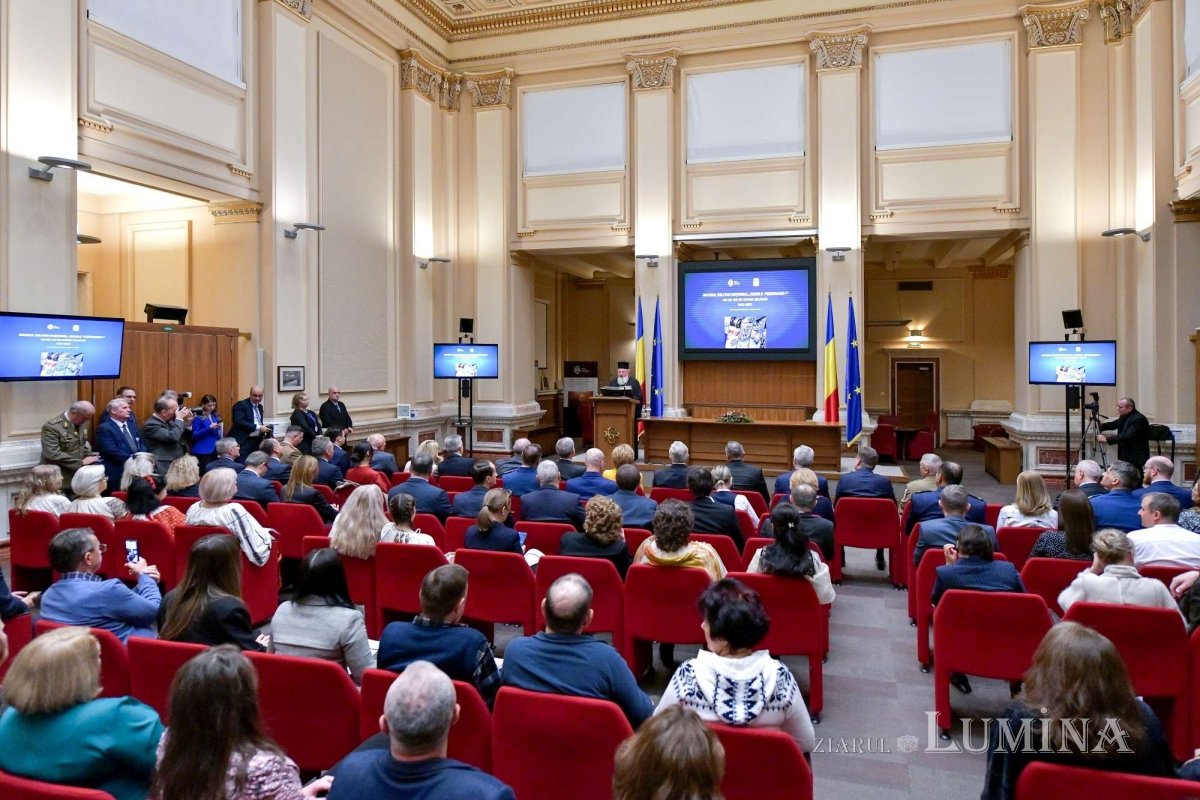 Emisiune numismatică dedicată centenarului Muzeului Militar Naţional 280024