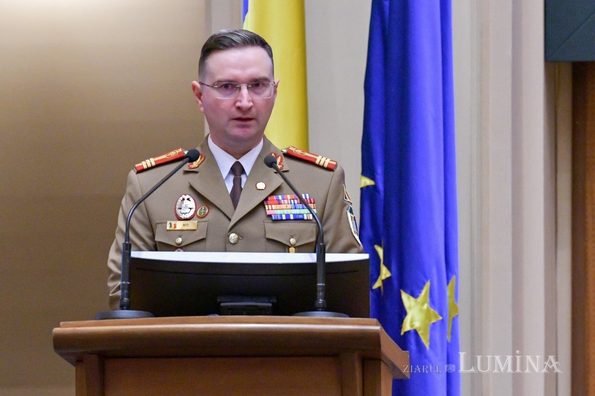 Emisiune numismatică dedicată centenarului Muzeului Militar Naţional 280035