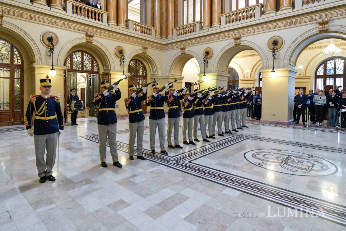 Emisiune numismatică dedicată centenarului Muzeului Militar Naţional 280039