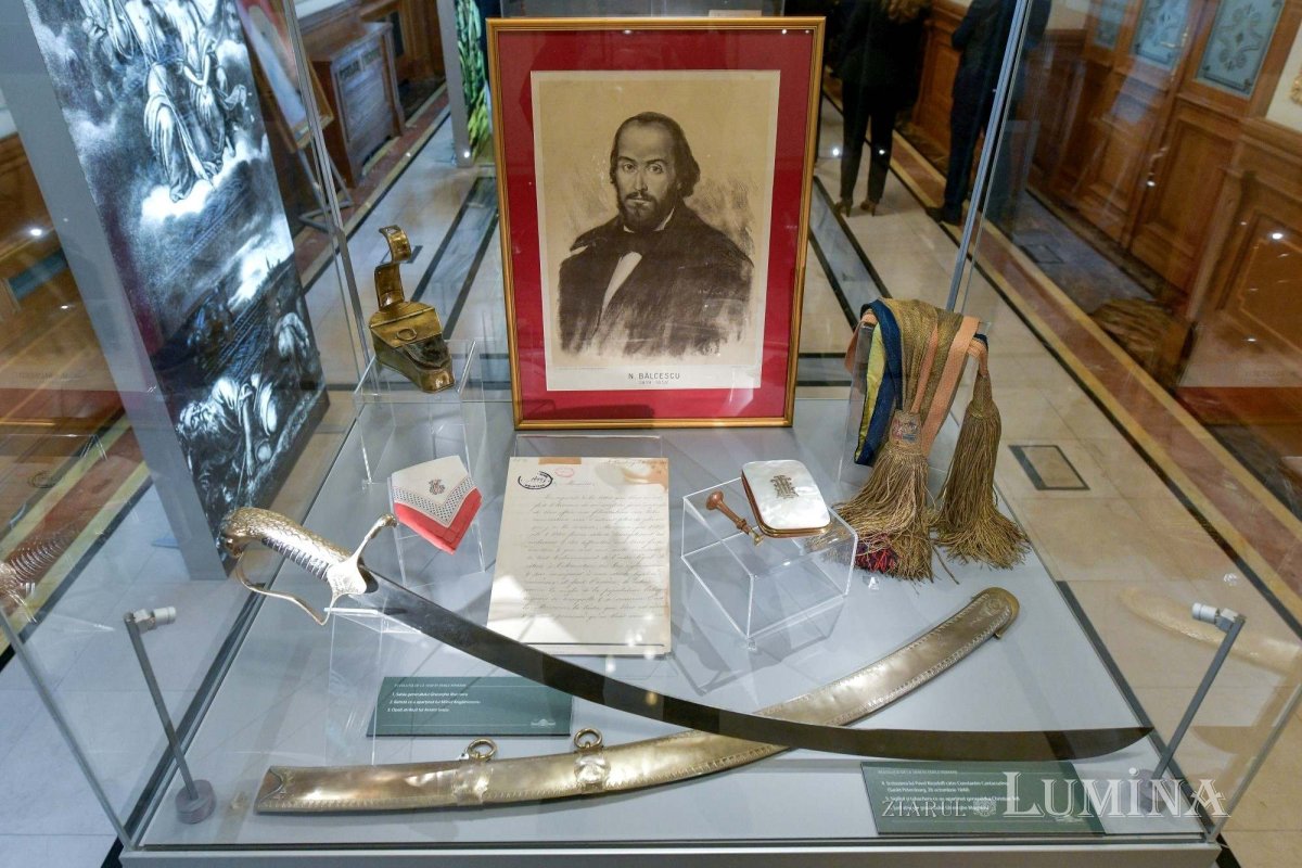 Emisiune numismatică dedicată centenarului Muzeului Militar Naţional 280044