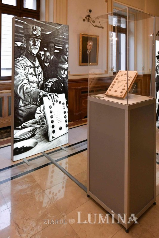 Emisiune numismatică dedicată centenarului Muzeului Militar Naţional 280056