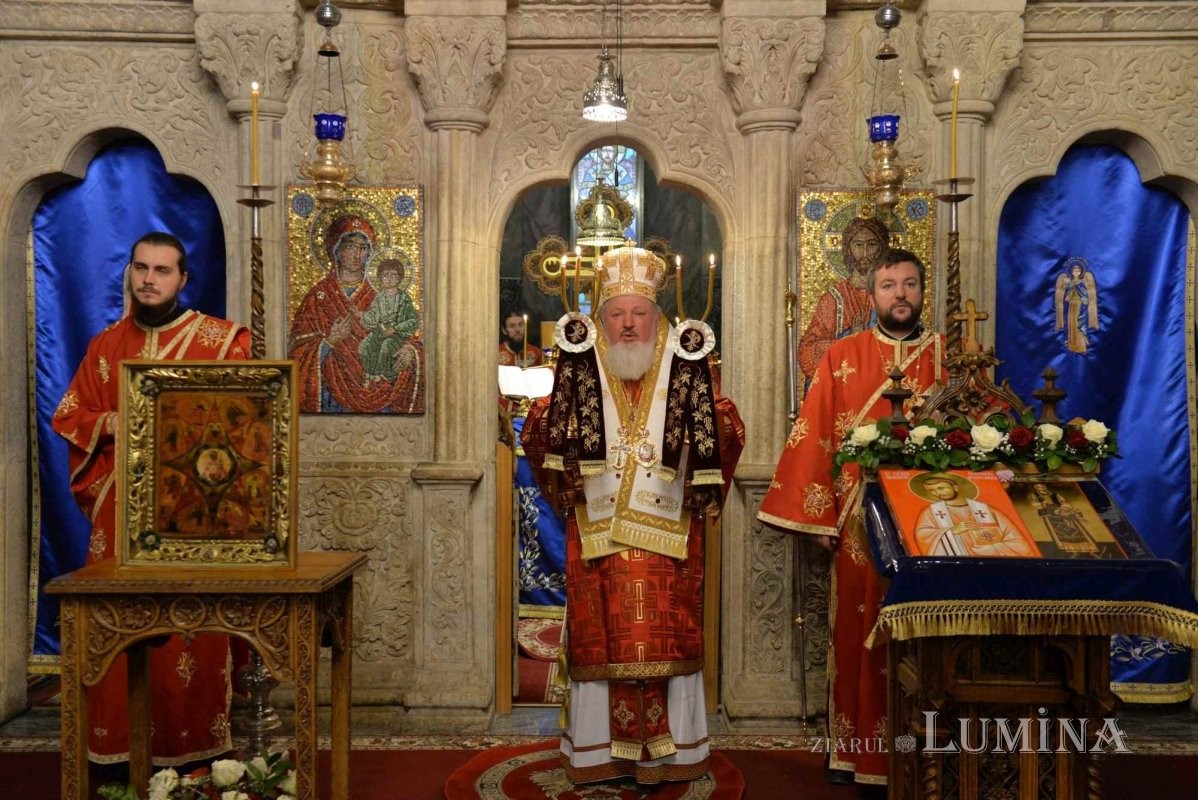 Hirotonia unui cadru didactic de la Facultatea „Justinian Patriarhul” 280088