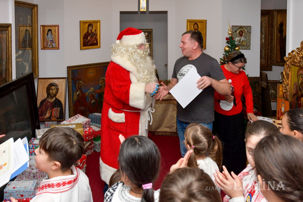 Bucurii pentru copii în prag de Crăciun 280771