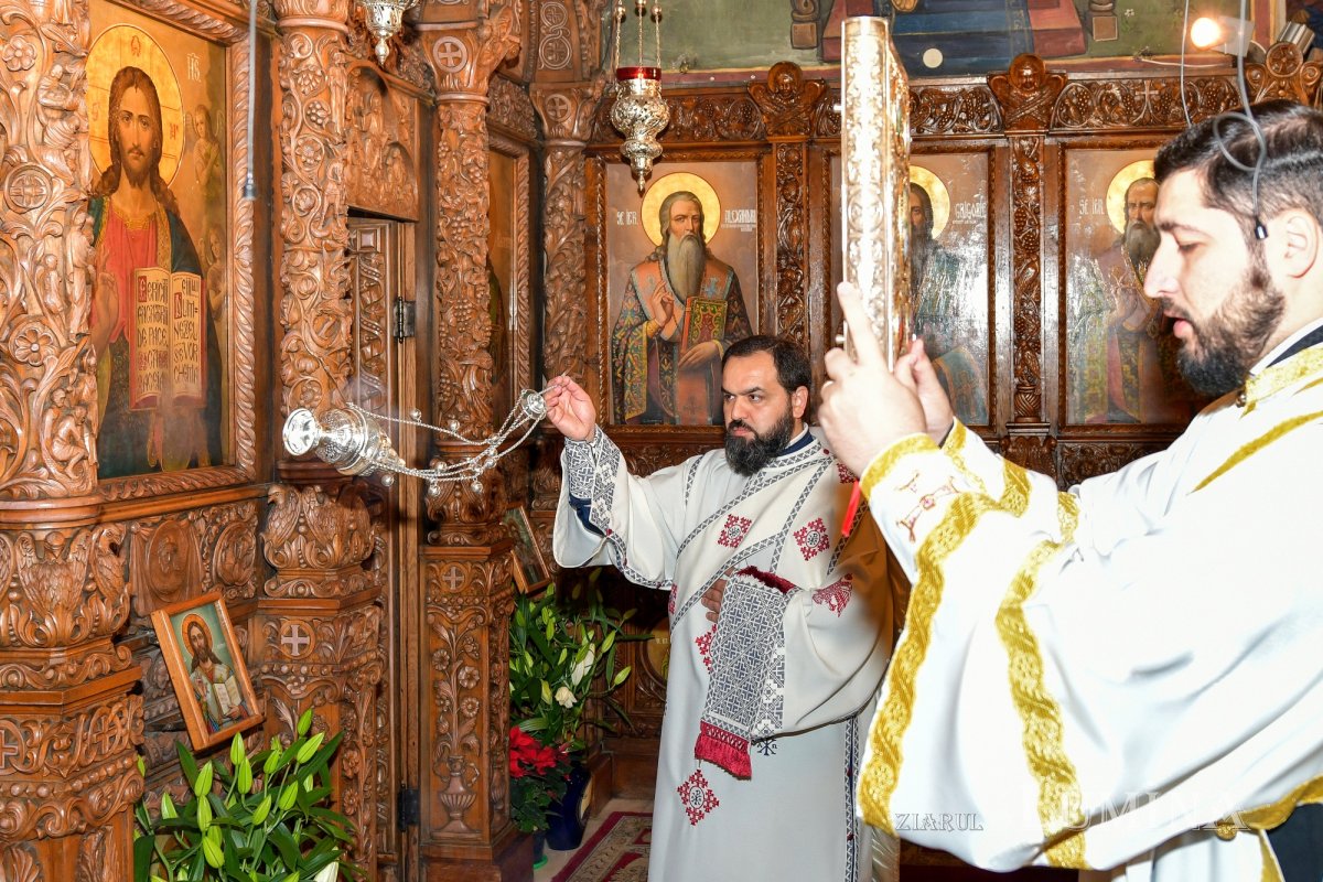 Sfântul Elefterie cinstit la biserica sa din Capitală 280919
