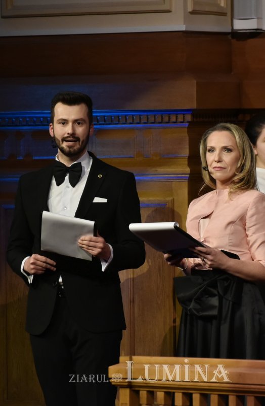 Concertul de colinde „Răsăritul cel de Sus” la Palatul Patriarhiei 281073