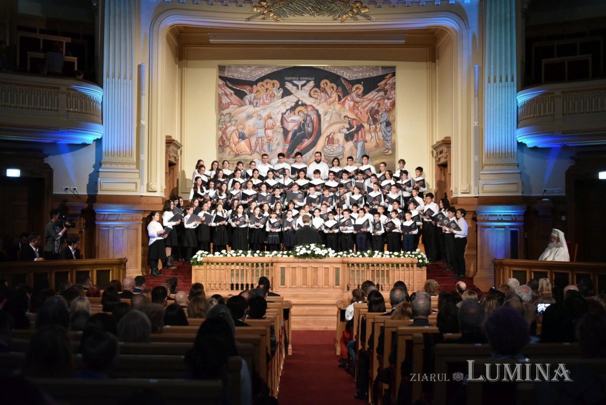 Concertul de colinde „Răsăritul cel de Sus” la Palatul Patriarhiei 281078
