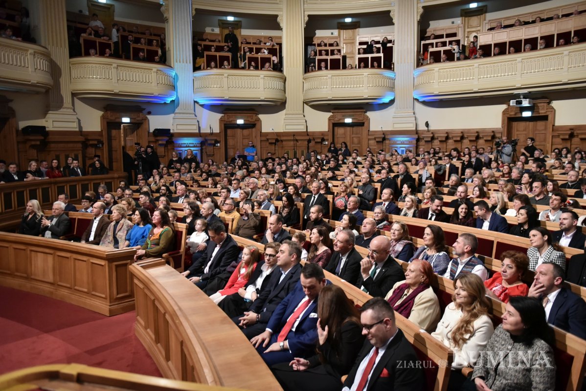 Concertul de colinde „Răsăritul cel de Sus” la Palatul Patriarhiei 281082