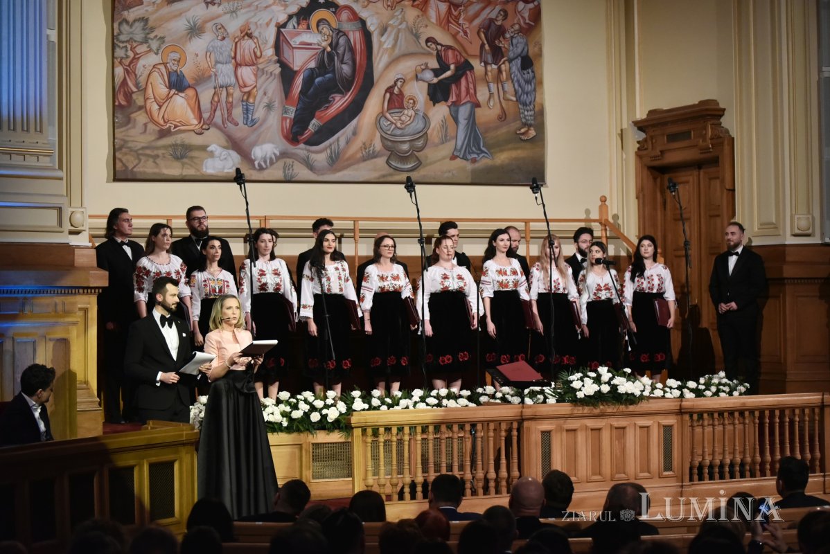 Concertul de colinde „Răsăritul cel de Sus” la Palatul Patriarhiei 281083