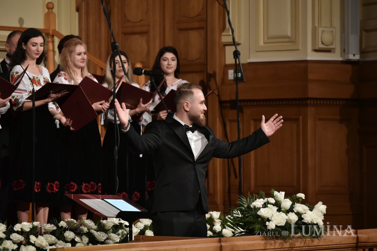 Concertul de colinde „Răsăritul cel de Sus” la Palatul Patriarhiei 281085