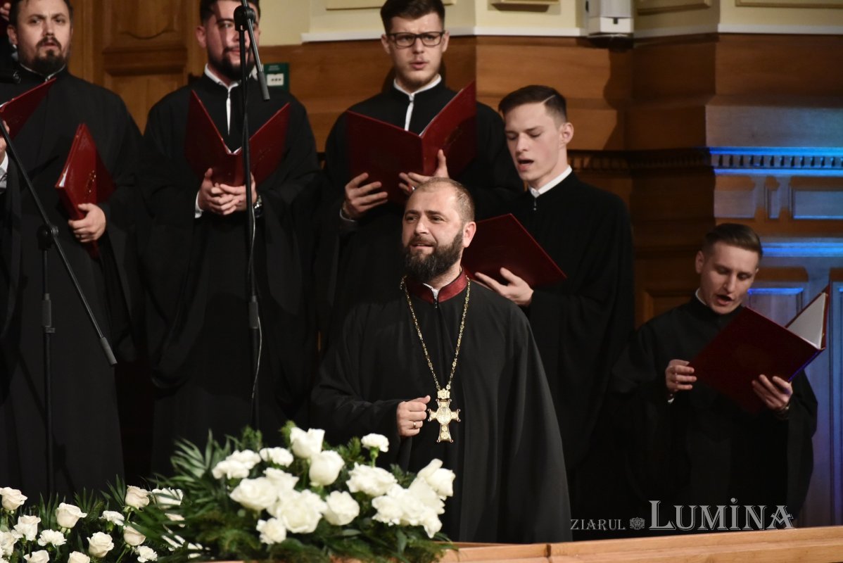 Concertul de colinde „Răsăritul cel de Sus” la Palatul Patriarhiei 281096