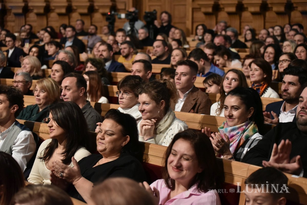 Concertul de colinde „Răsăritul cel de Sus” la Palatul Patriarhiei 281097