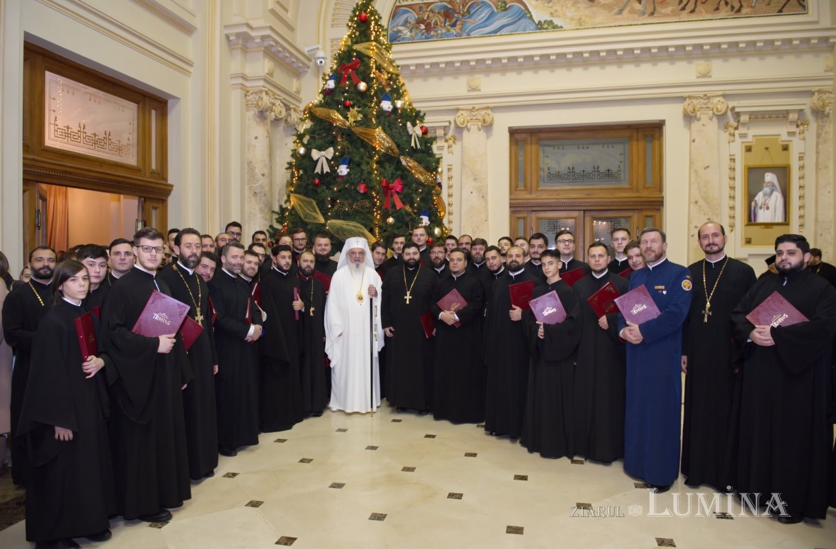 Concertul de colinde „Răsăritul cel de Sus” la Palatul Patriarhiei 281104