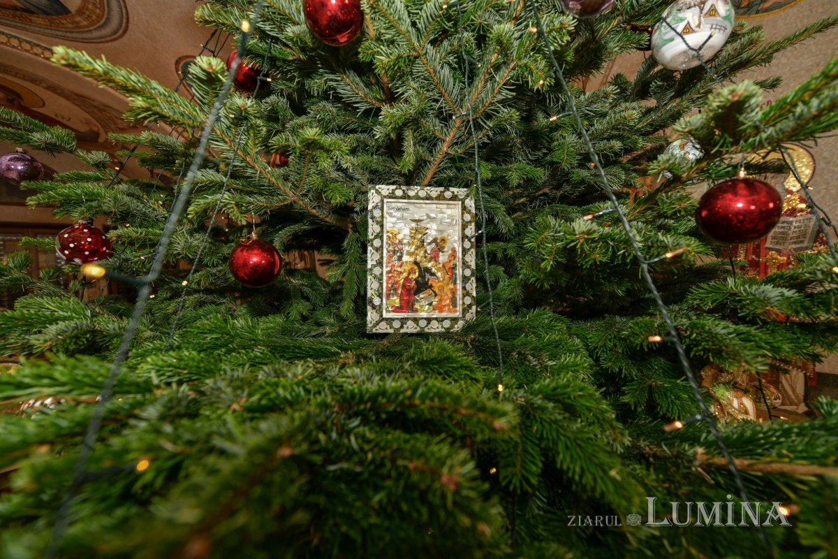 Noi cete de colindători primite de Patriarhul României 281490