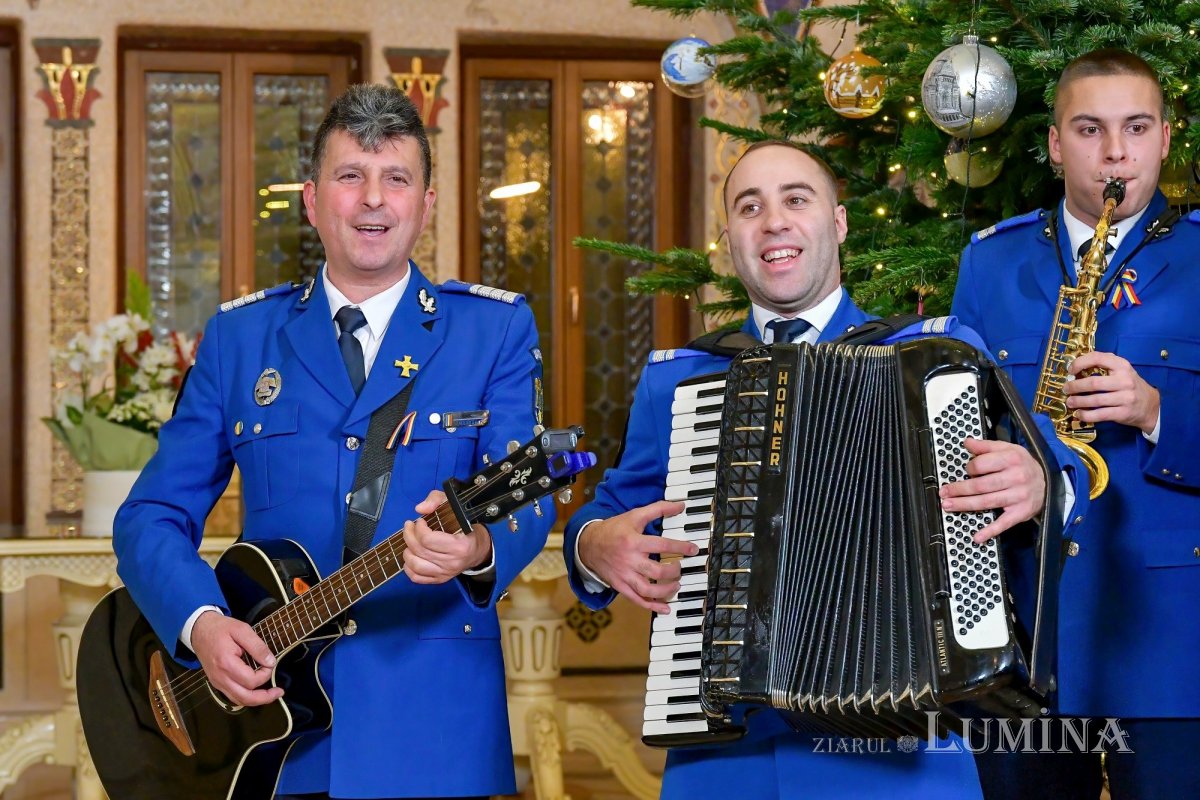 Noi cete de colindători primite de Patriarhul României 281508