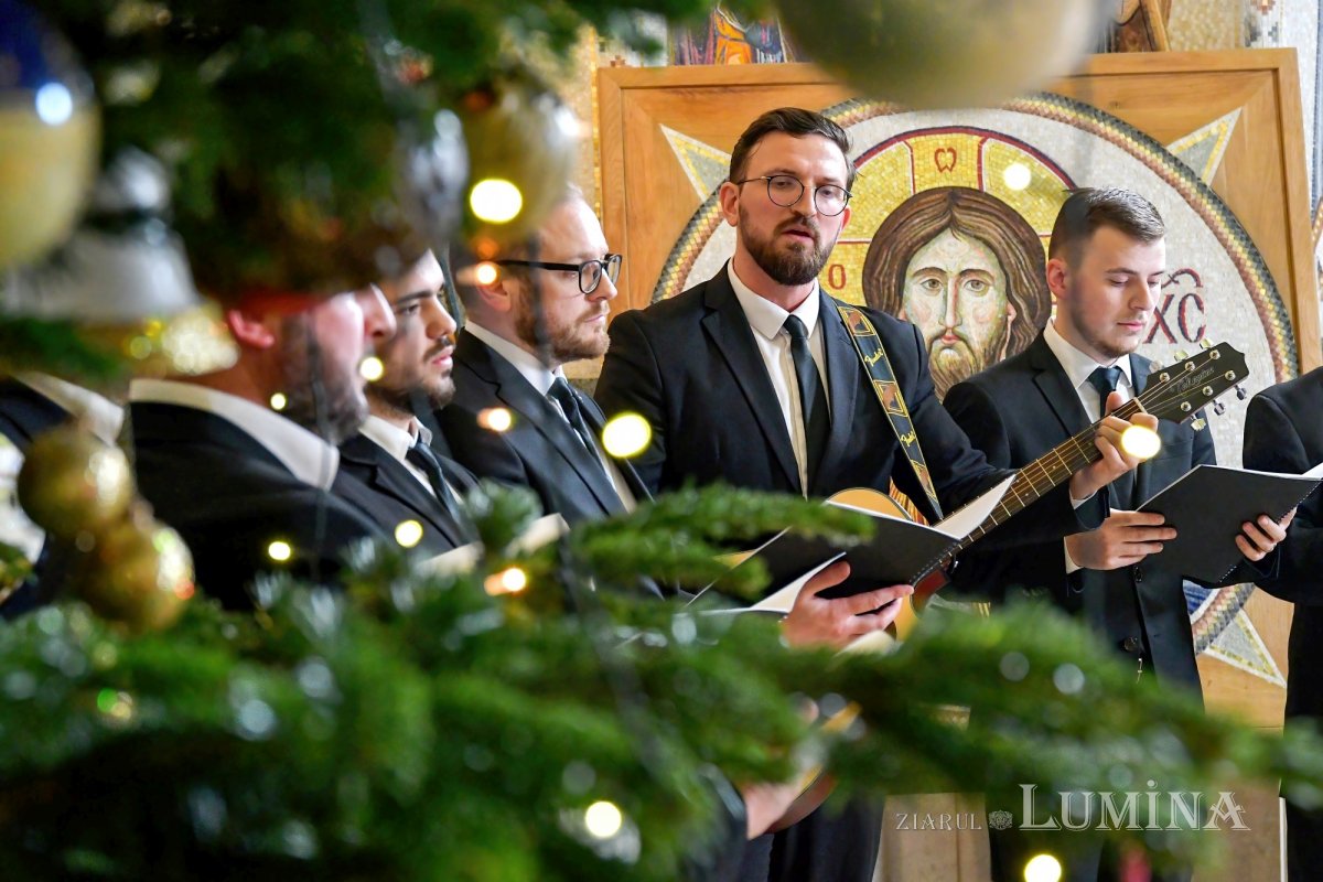 Noi cete de colindători primite de Patriarhul României 281523